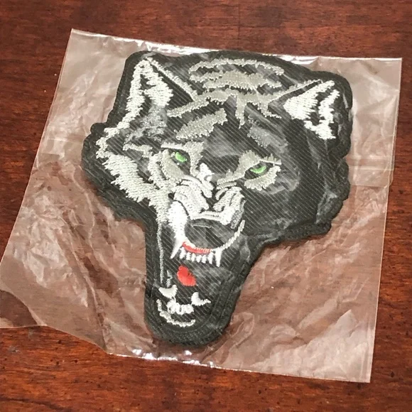 WOLF PATCHES - Picture 2 of 2